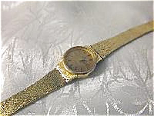 Gold Omega Ladies Gold European Quartz Wrist Watch